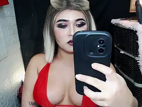 x12inchanaconda online show from April 14, 4:23 pm