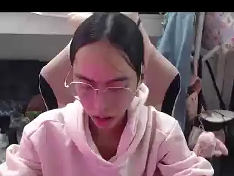 sexybigcockandtits online show from December 11, 7:03 pm