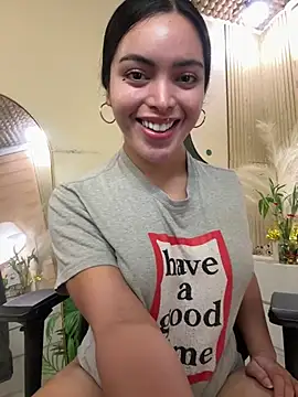 HotstuffCherrySummer online show from February 19, 9:28 am