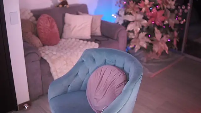 divavirtual11 online show from December 7, 1:30 am