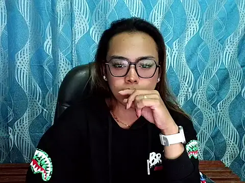 Your PrettyGirlxxx online show from September 17, 7:02 am