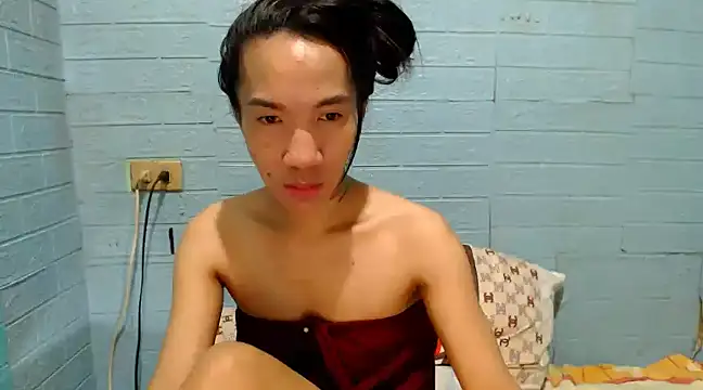 Snapshot of AsianNaughtiesMistress chatting on December 25, 6:52 pm AsianNaughtiesMistress online show from December 25, 6:52 pm