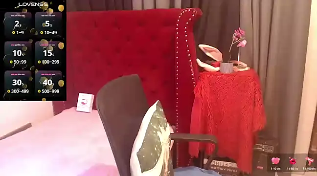 yourhotbella12 online show from January 3, 3:16 am