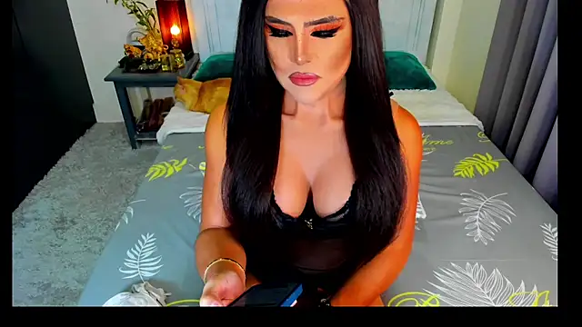 MissNaughtyTyra online show from April 10, 10:37 pm