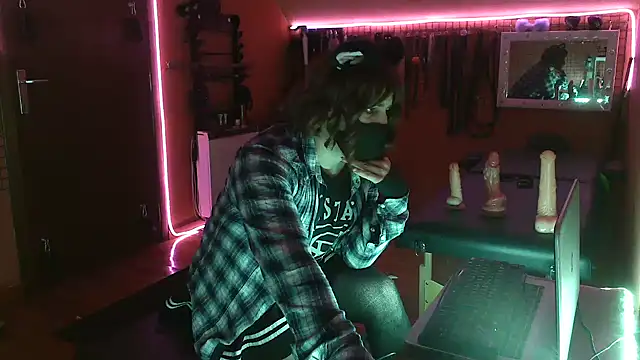 Ginny-the-bdsm-nympho online show from March 8, 5:49 pm