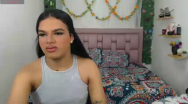 Vickydanyx online show from December 4, 4:32 pm