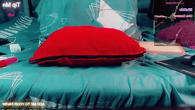 CharlotteBigCock online show from March 6, 2:33 pm