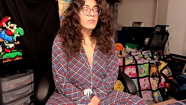 ShinyCherub online show from November 18, 2:00 am