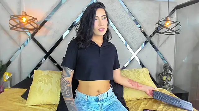 Snapshot of Taly_Fox chatting on December 12, 9:26 pm Taly Fox online show from December 12, 9:26 pm