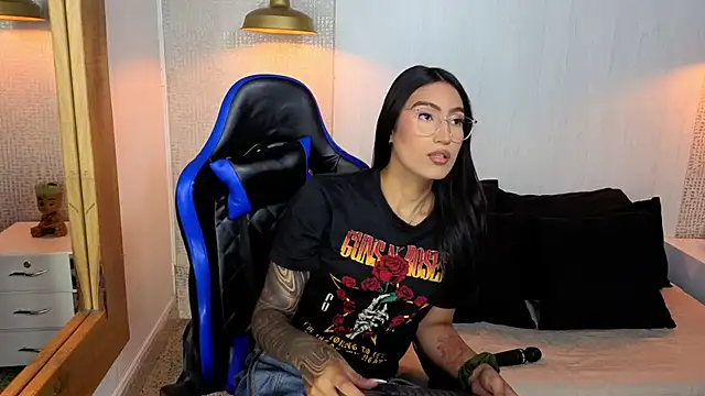 Taly Fox online show from March 9, 2:54 pm