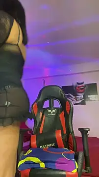 bywanda online show from February 25, 1:54 am